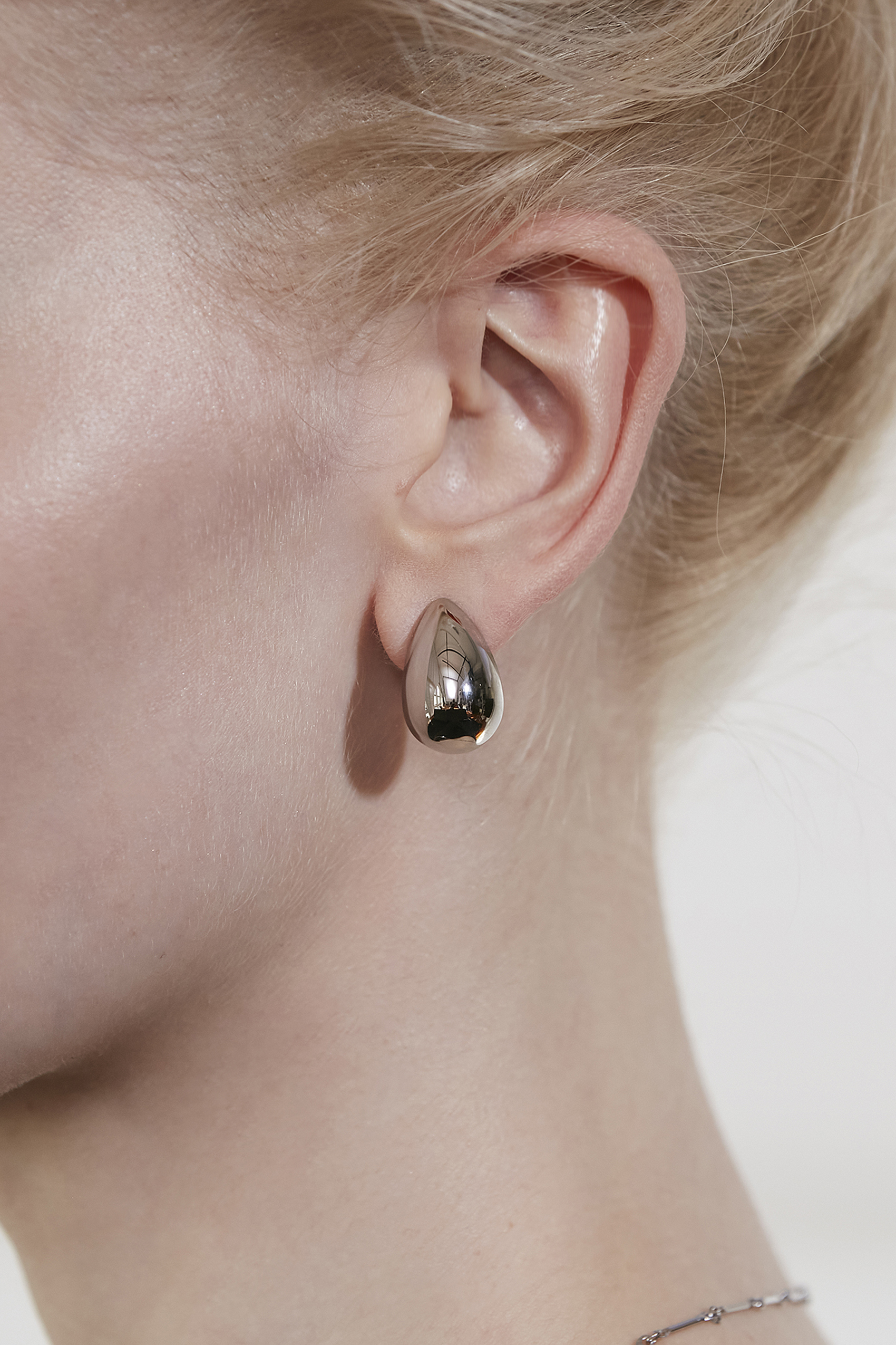 Sander studs m steel