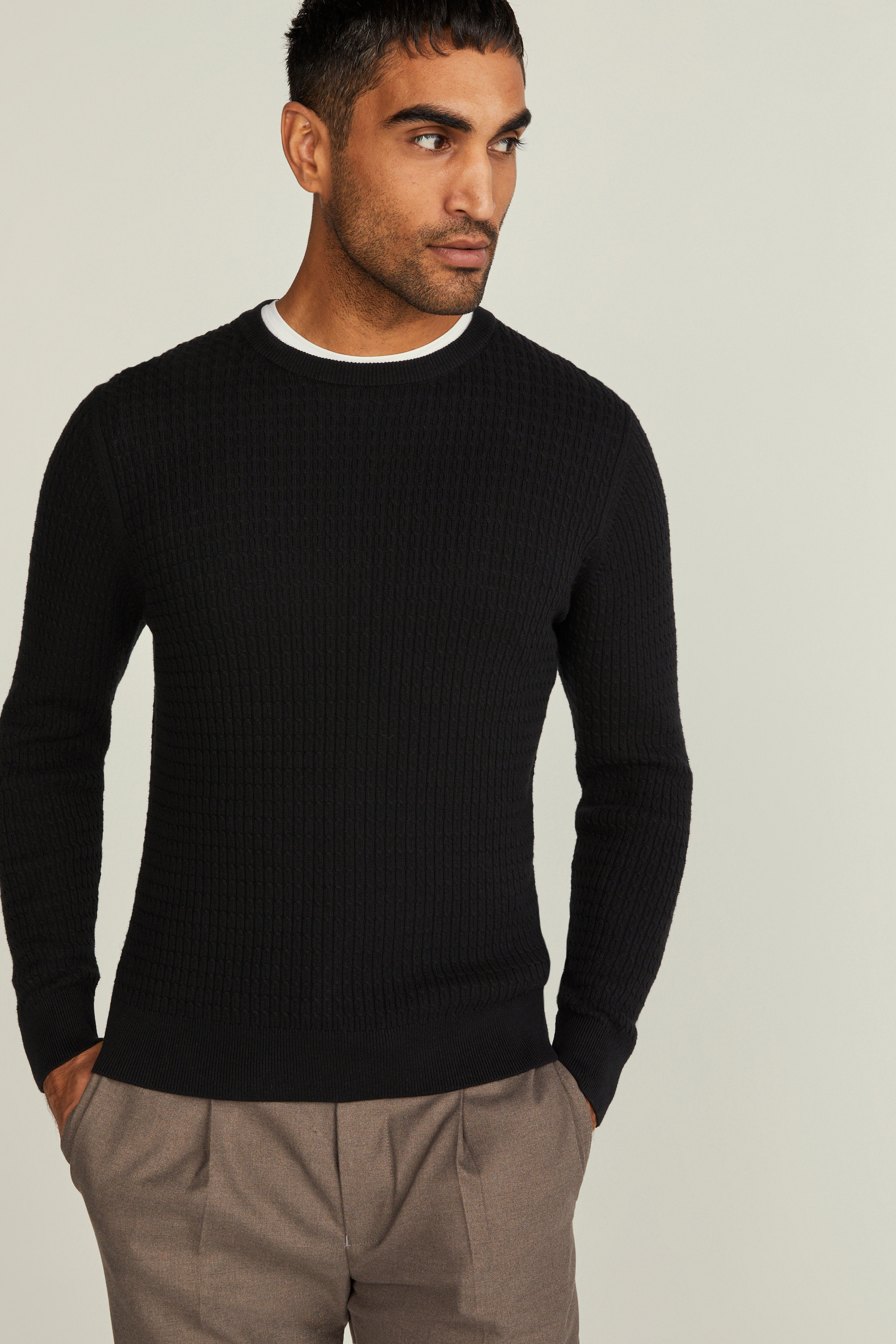Leo cable crew neck