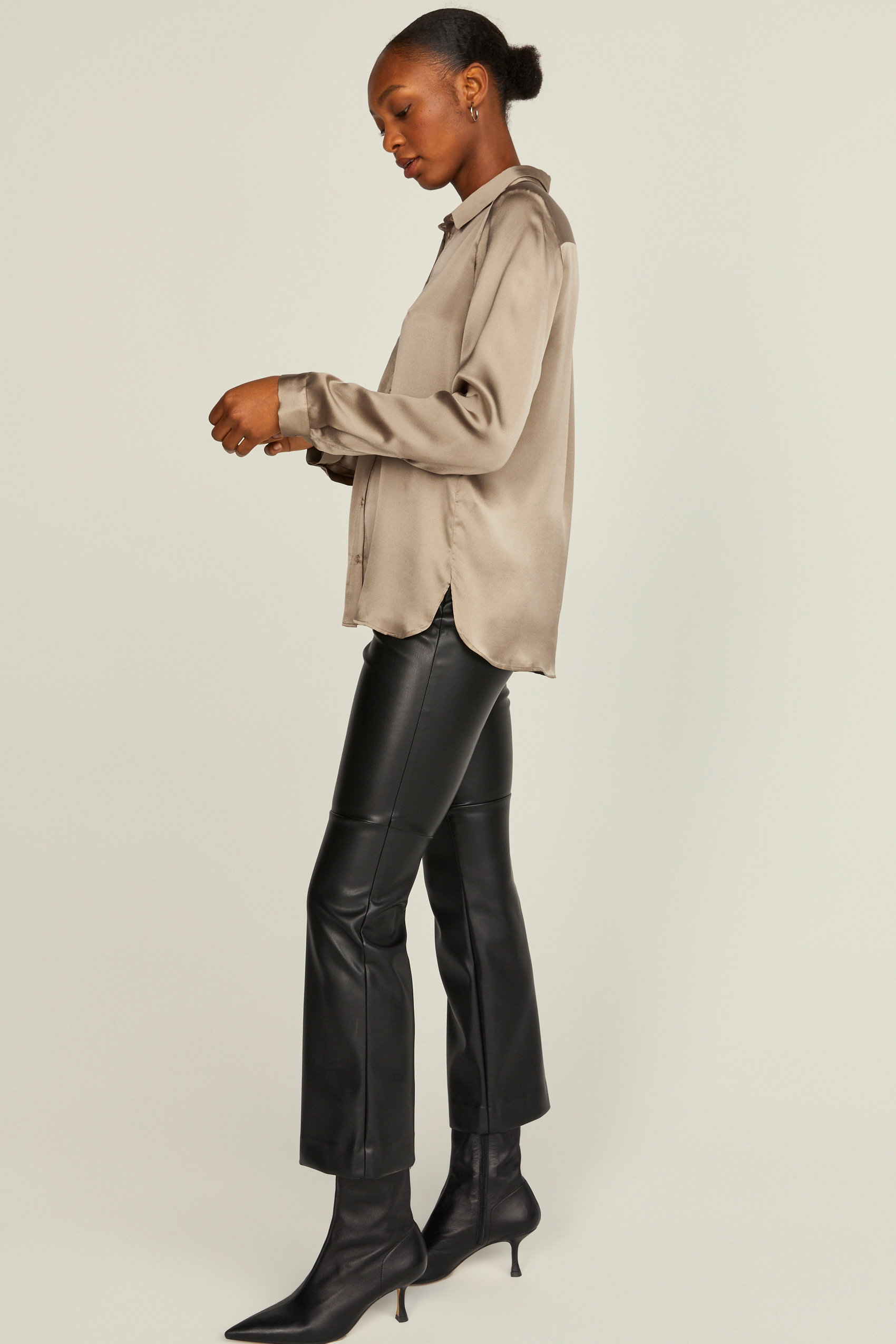Leonore shirt premiu