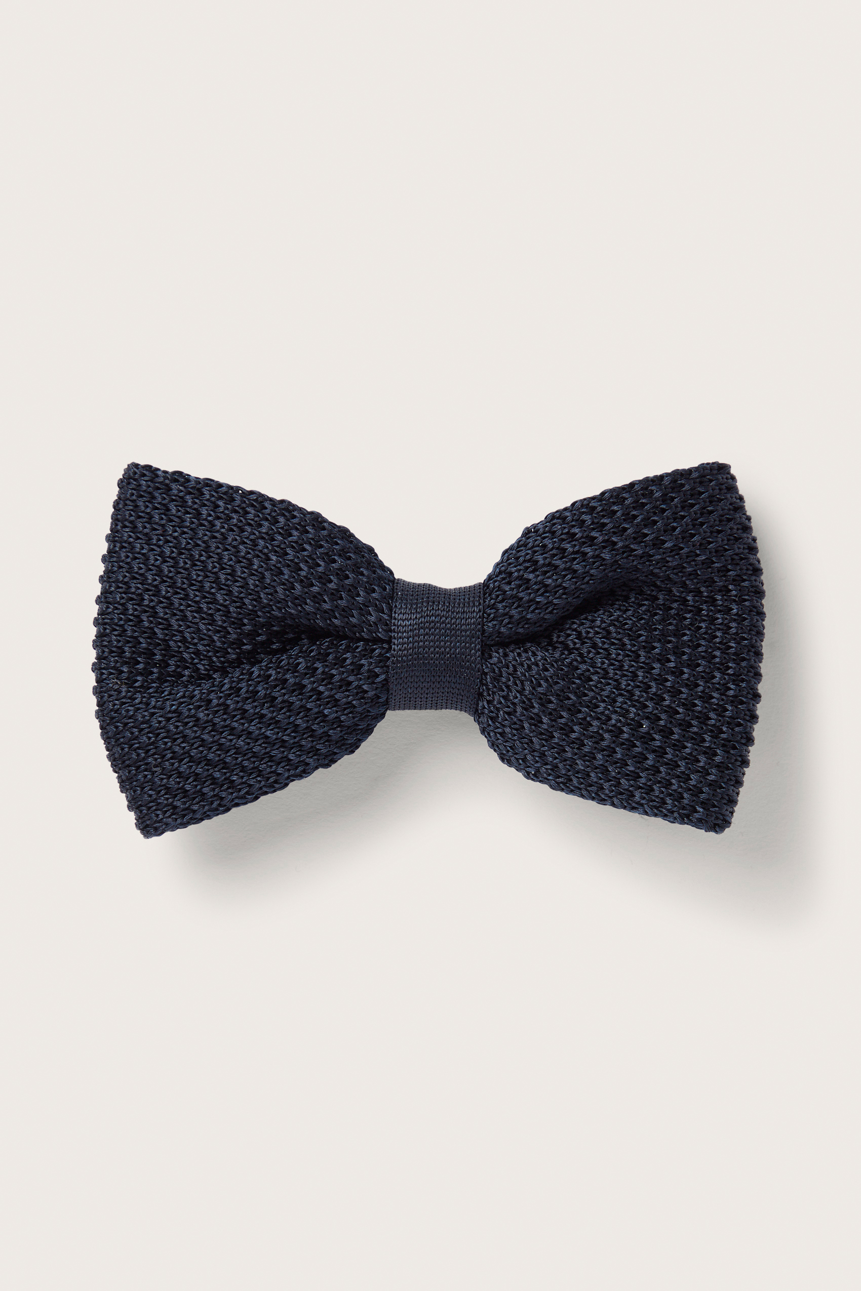 Garvin bow tie