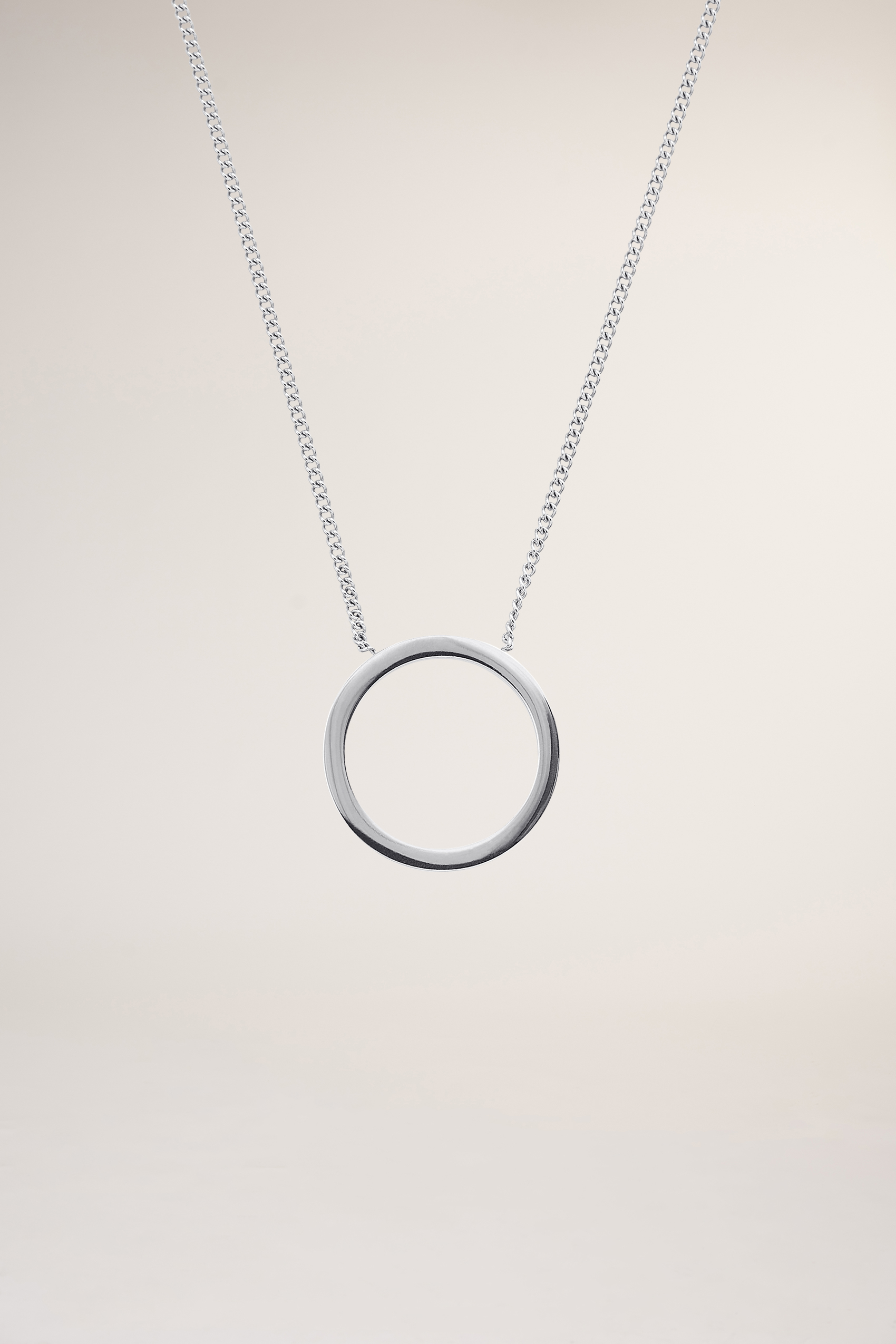 Circle necklace