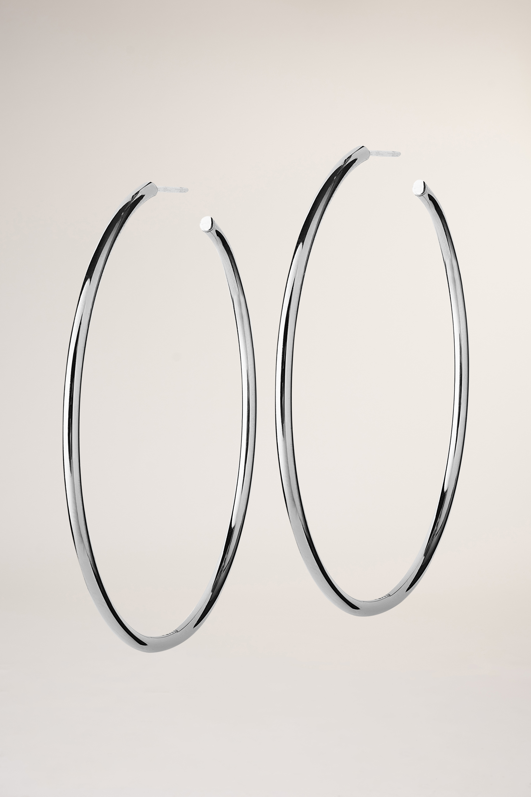 Hoops earrings