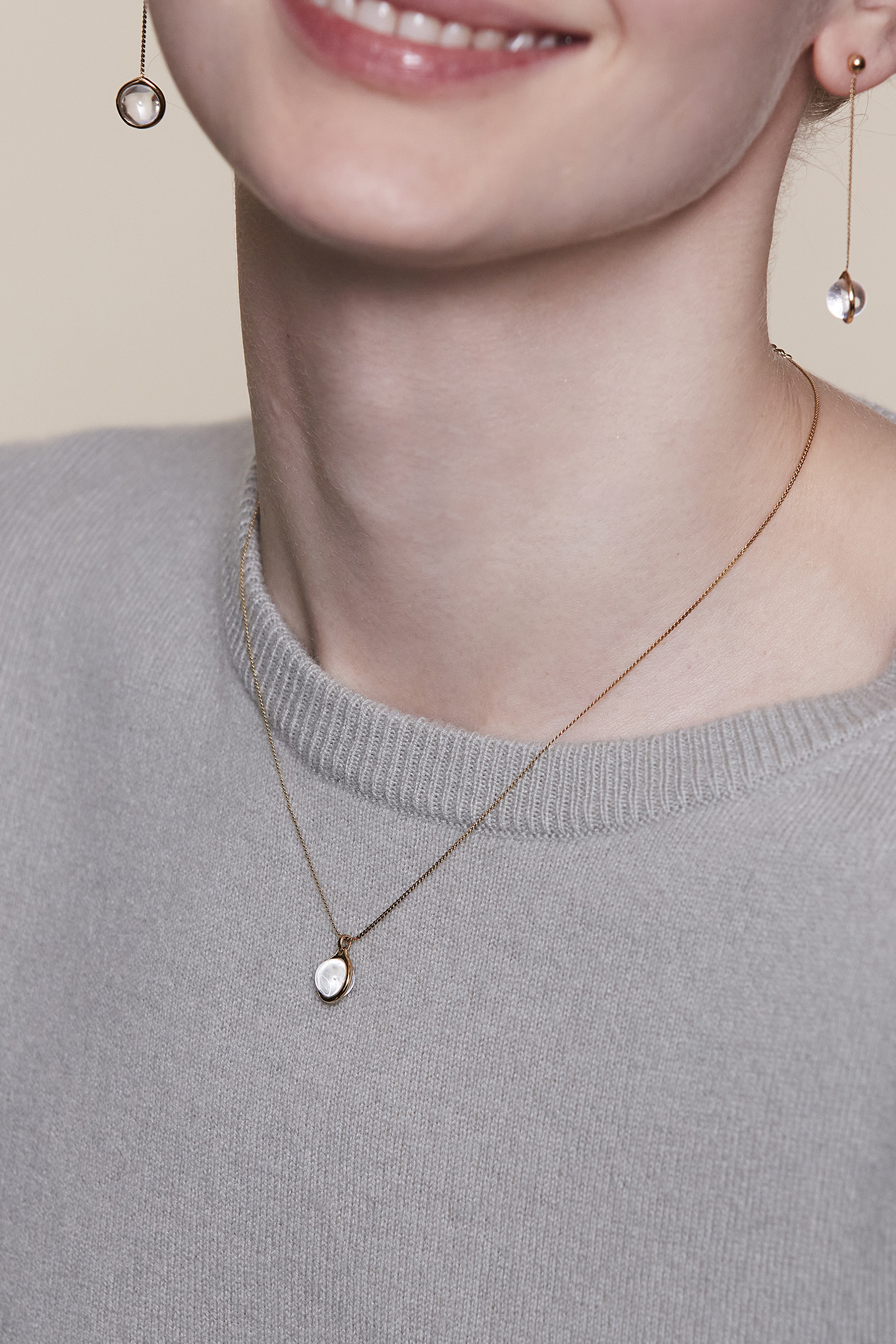 Visions necklace s g
