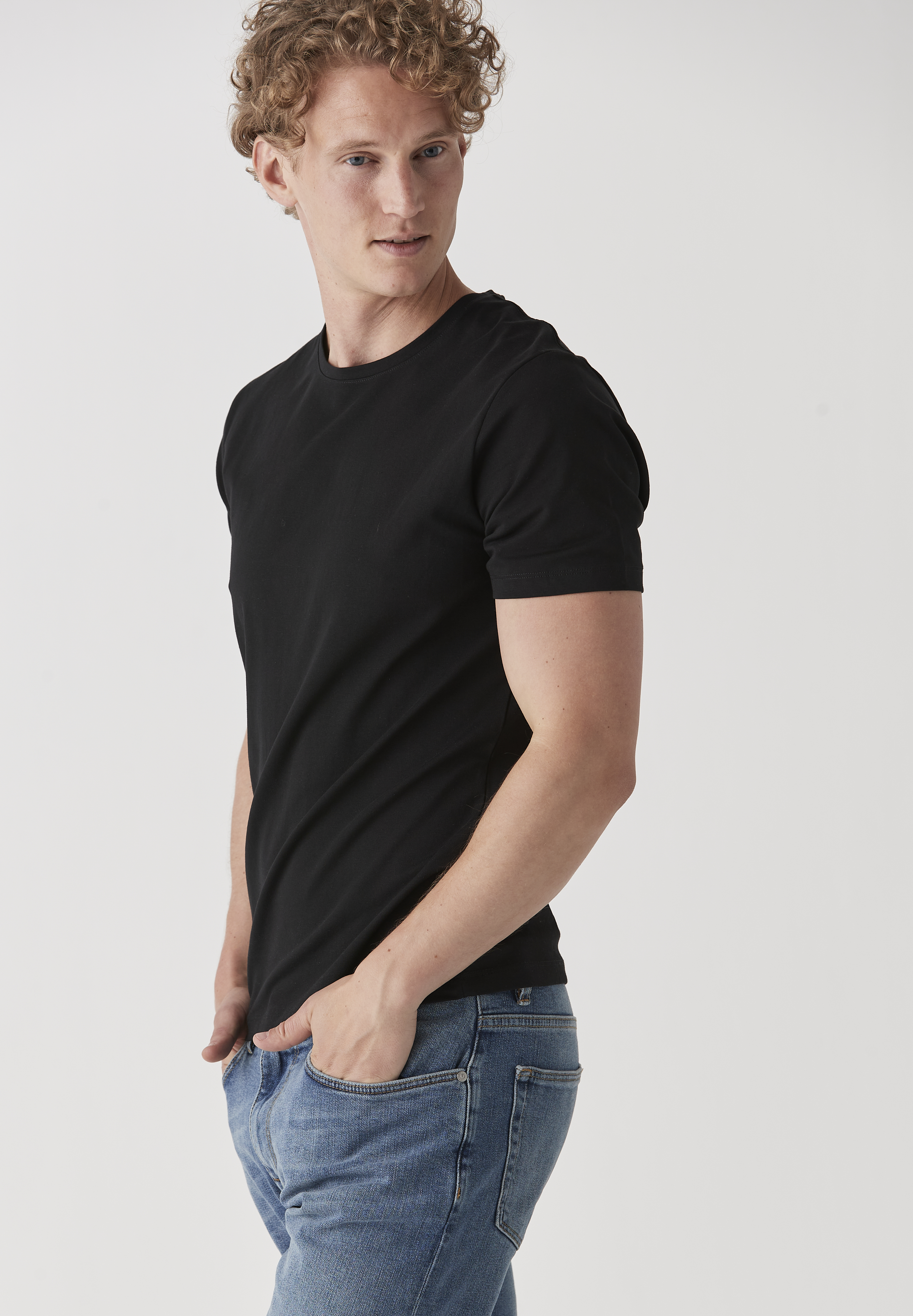 Core roundneck
