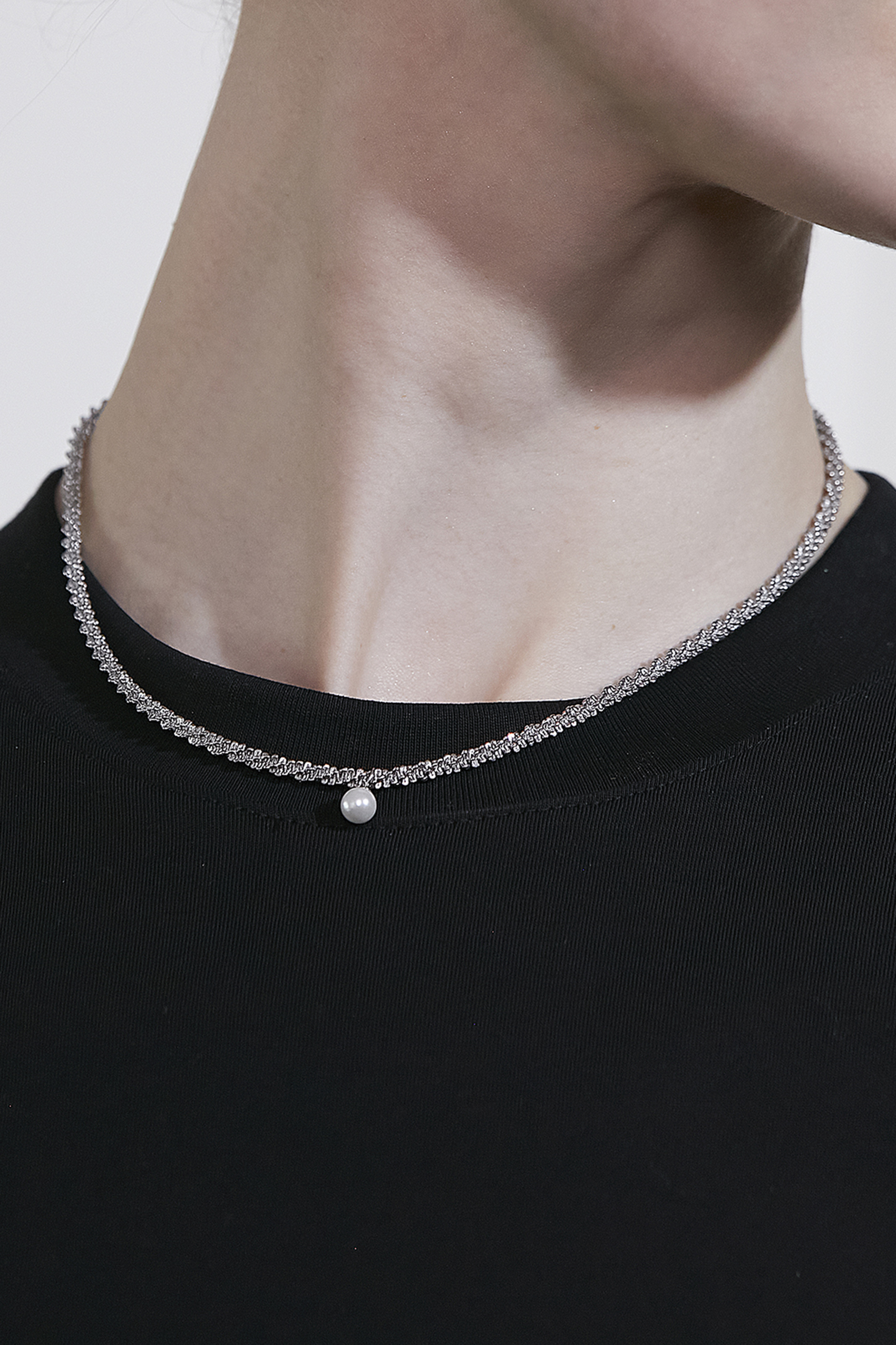 Tinsel neck pearl st