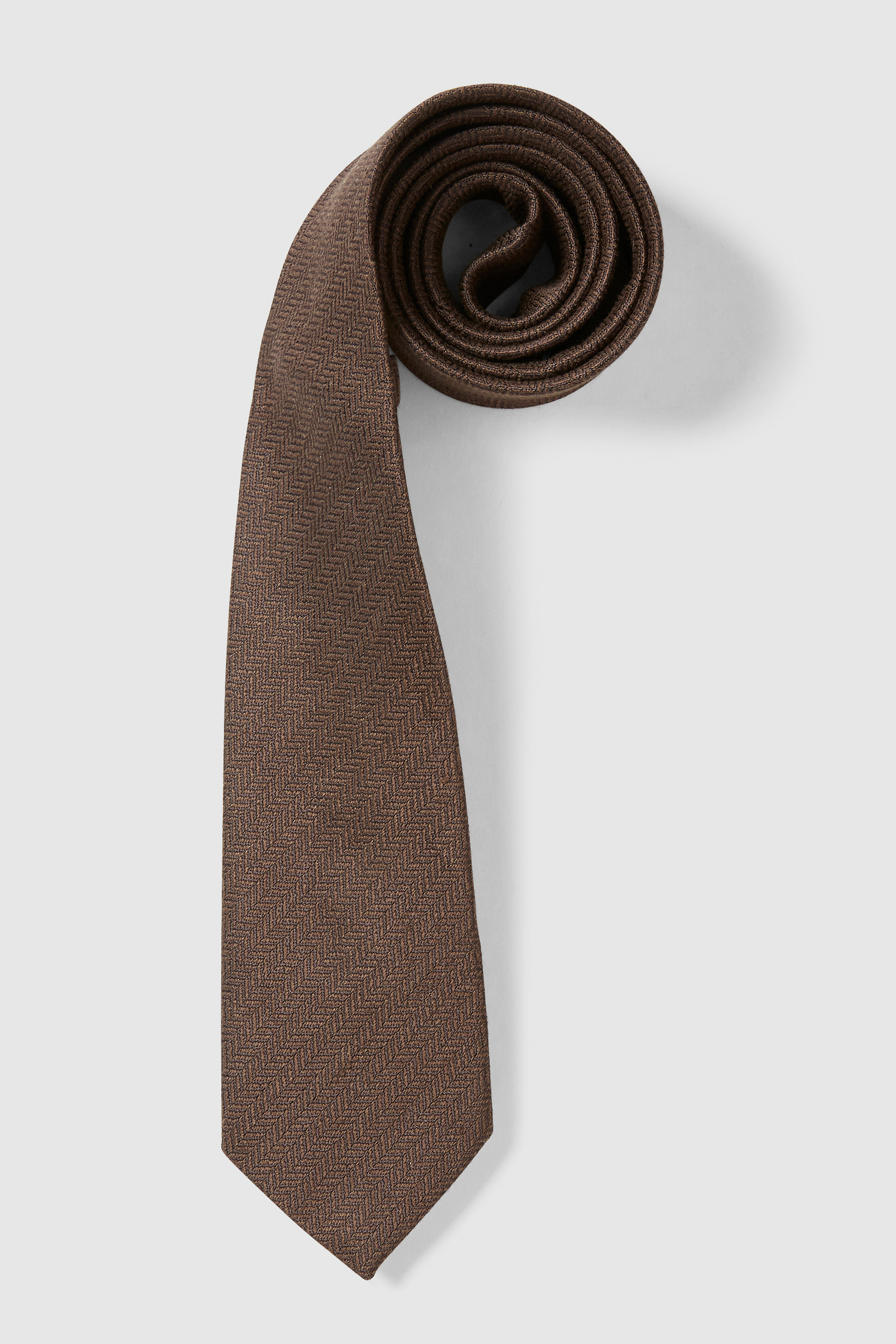 Tom tie