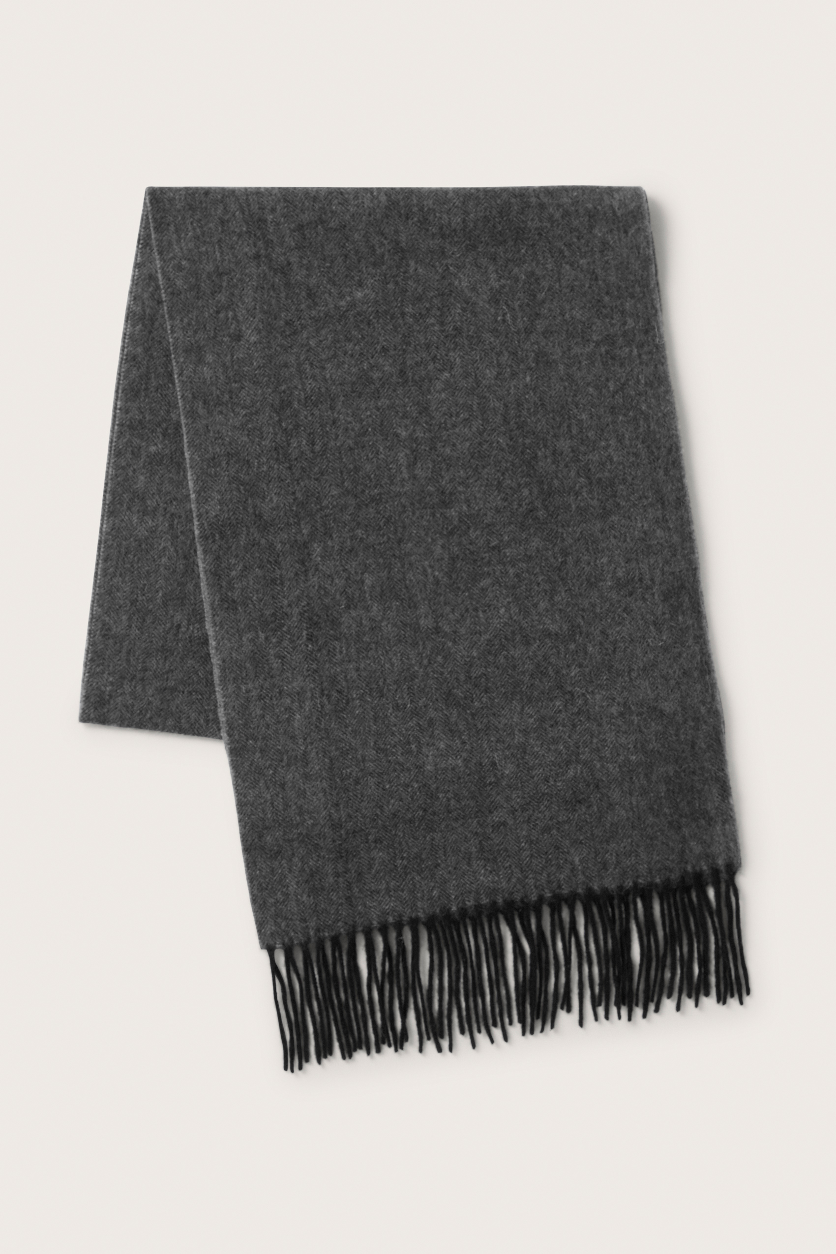 Carl herringbone scarf